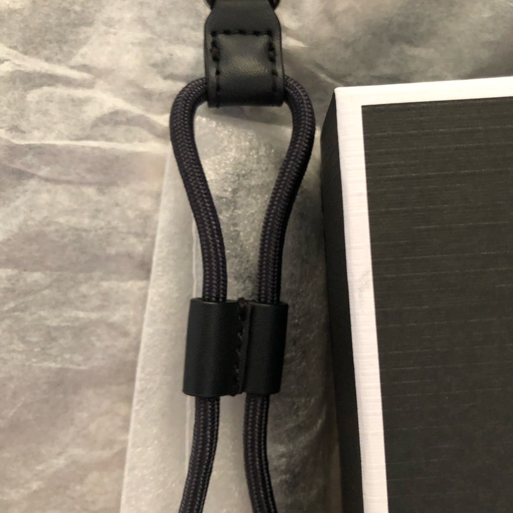 NWT MK Apple Air Pods Lanyard - Picture 3 of 6